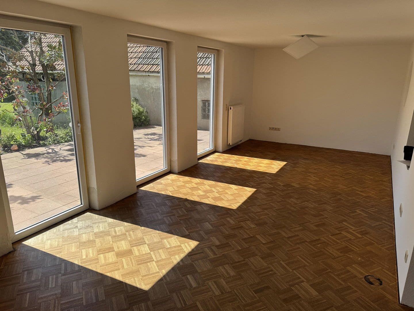 Pronájem bytu 2+1 101 m², Bischweier, Bádensko-Württembersko Pronájem bytu 2+1 101 m², Bischweier, Bádensko-Württembersko