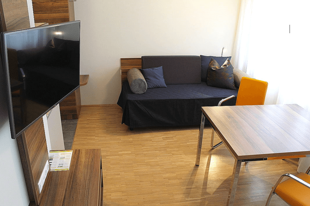 Pronájem bytu 1+1 30 m², Ismaning, Bavorsko Pronájem bytu 1+1 30 m², Ismaning, Bavorsko