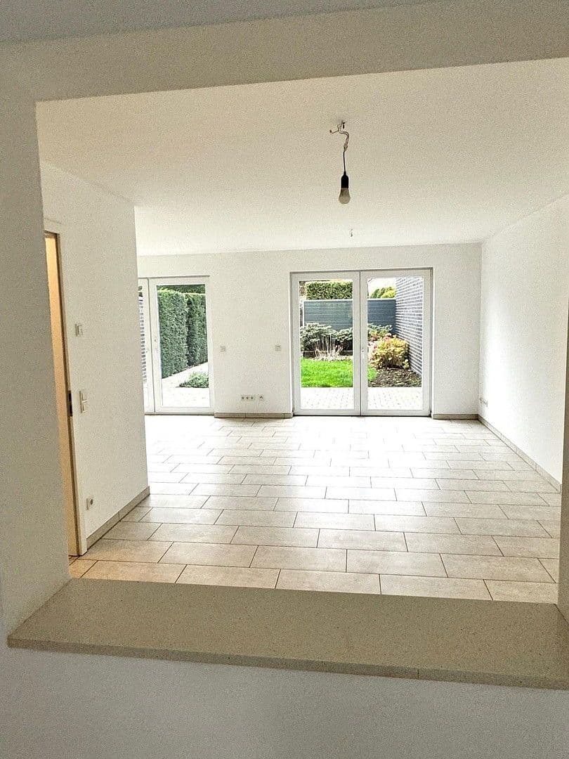 Pronájem domu 167 m², pozemek 160 m², Kevelaer, Severní Porýní-Vestfálsko Pronájem domu 167 m², pozemek 160 m², Kevelaer, Severní Porýní-Vestfálsko