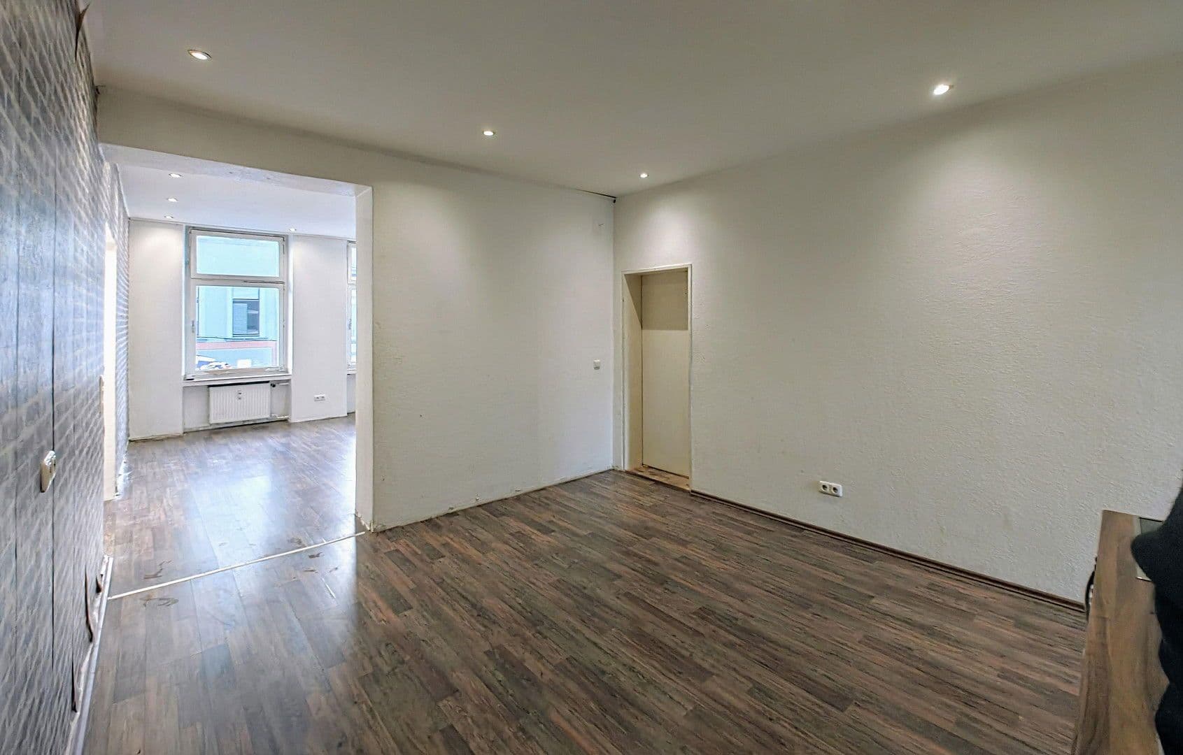 Pronájem bytu 2+1 66 m², Niederstraße 64, Krefeld, Severní Porýní-Vestfálsko Pronájem bytu 2+1 66 m², Niederstraße 64, Krefeld, Severní Porýní-Vestfálsko