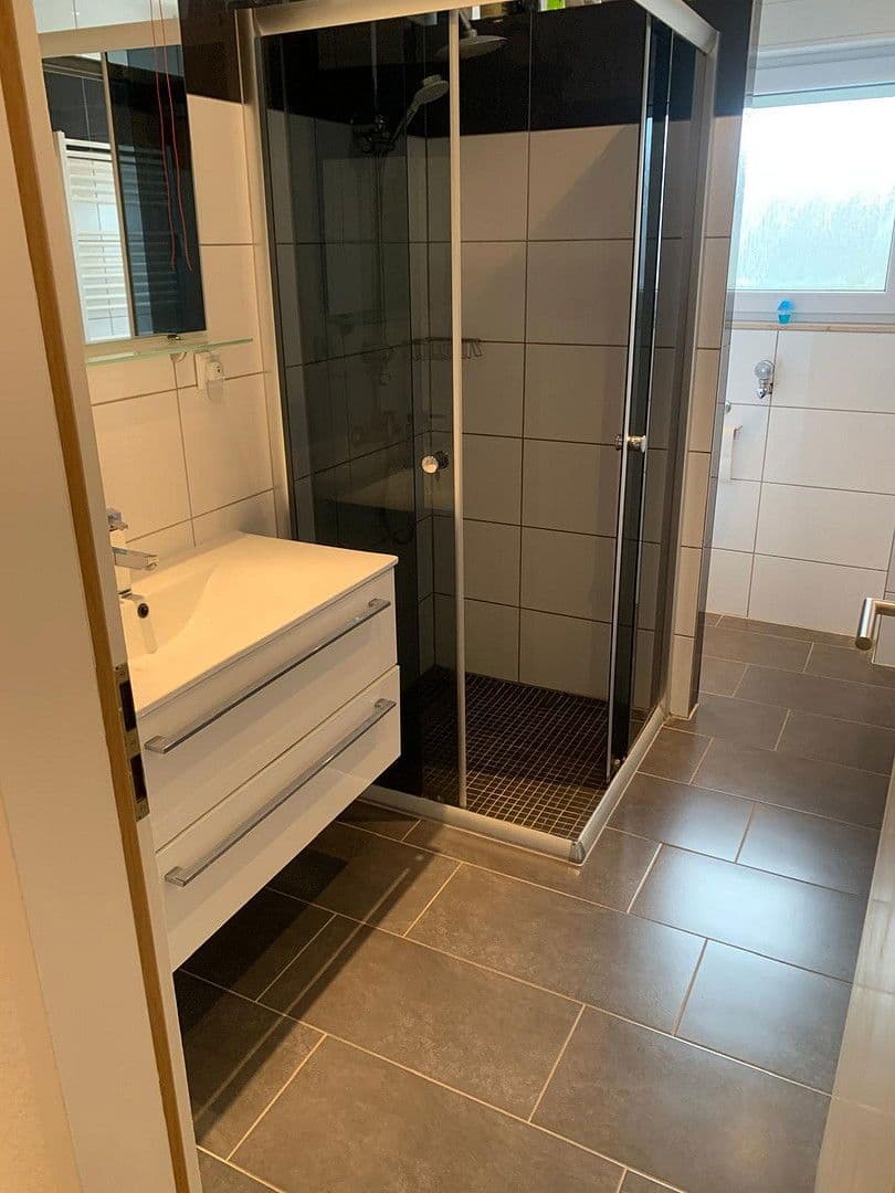 Pronájem bytu 3+1 83 m², Am Emmersberg 43, Saarbrücken, Země Sársko Pronájem bytu 3+1 83 m², Am Emmersberg 43, Saarbrücken, Země Sársko