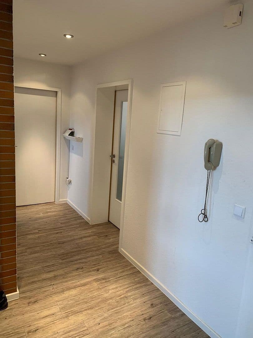 Pronájem bytu 3+1 83 m², Am Emmersberg 43, Saarbrücken, Země Sársko Pronájem bytu 3+1 83 m², Am Emmersberg 43, Saarbrücken, Země Sársko