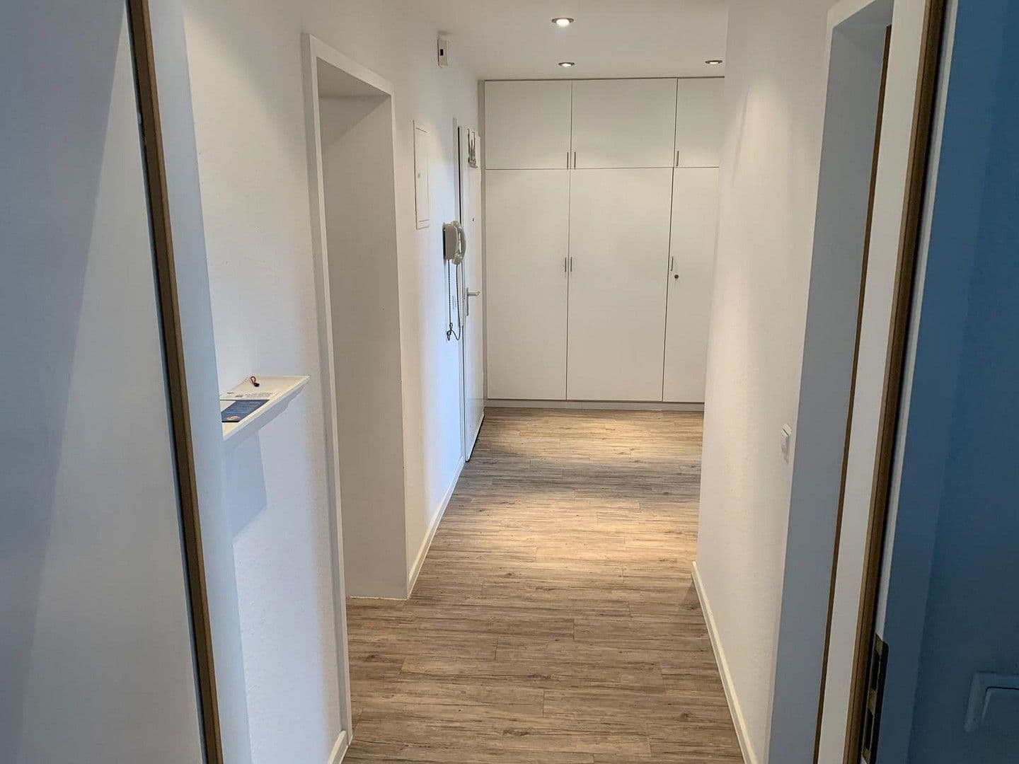 Pronájem bytu 3+1 83 m², Am Emmersberg 43, Saarbrücken, Země Sársko Pronájem bytu 3+1 83 m², Am Emmersberg 43, Saarbrücken, Země Sársko