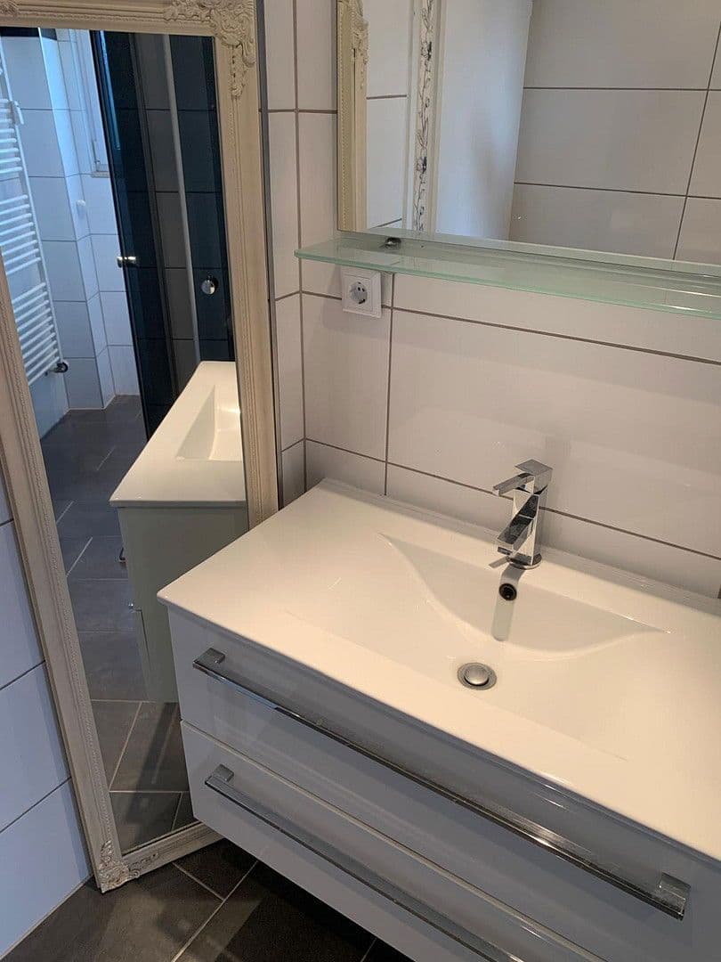 Pronájem bytu 3+1 83 m², Am Emmersberg 43, Saarbrücken, Země Sársko Pronájem bytu 3+1 83 m², Am Emmersberg 43, Saarbrücken, Země Sársko