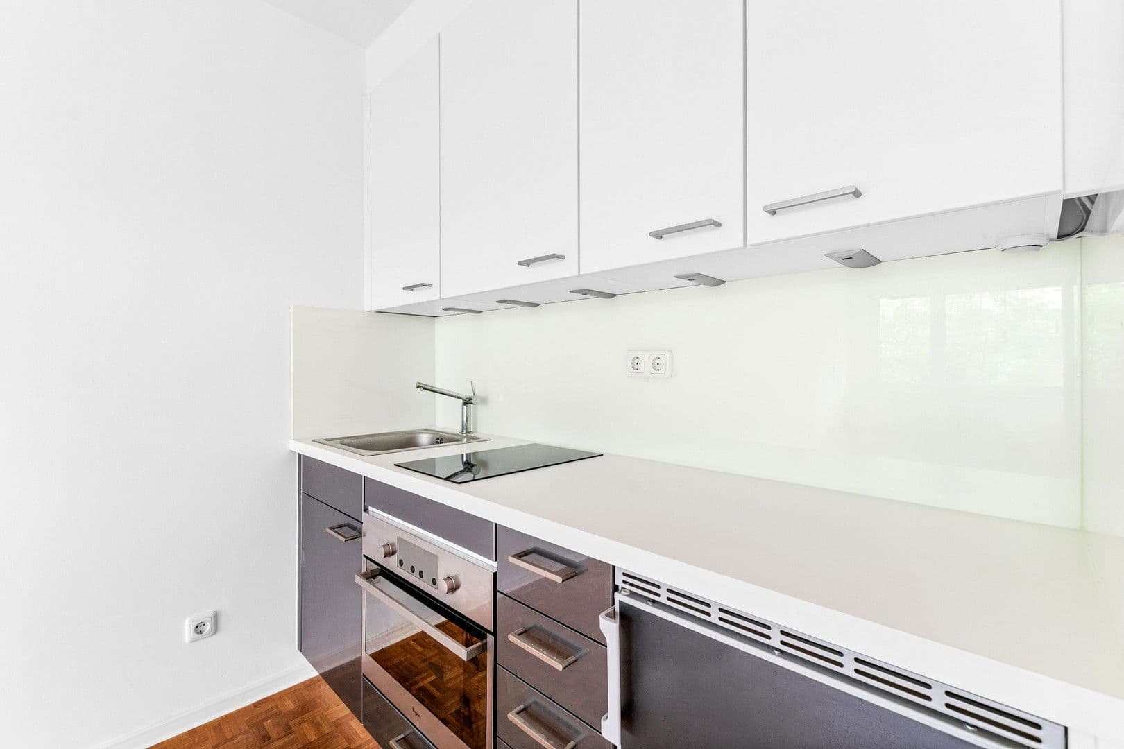 Pronájem bytu 1+1 29 m², Schleißheimer Straße 124, München, Bavorsko Pronájem bytu 1+1 29 m², Schleißheimer Straße 124, München, Bavorsko