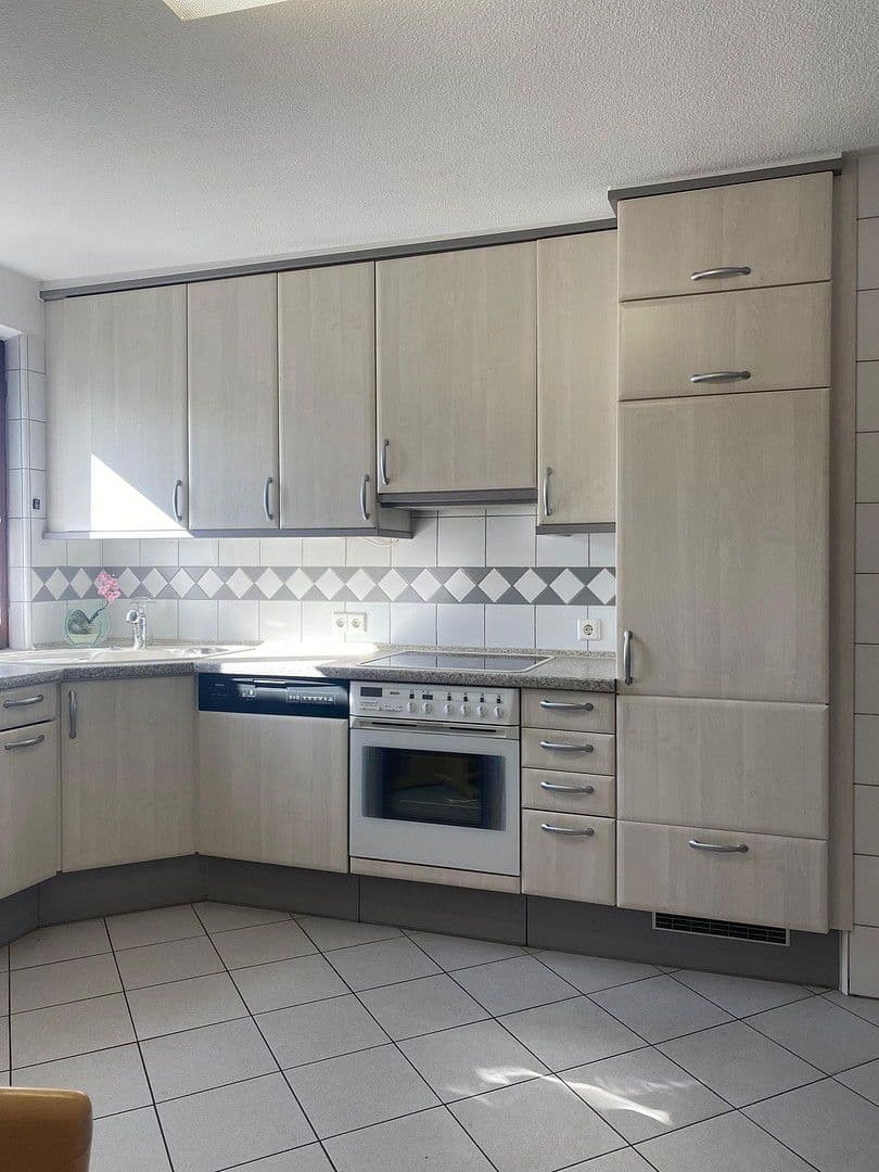 Prodej domu 204 m², pozemek 304 m², Brunnenstr. 9, Wehingen, Bádensko-Württembersko Prodej domu 204 m², pozemek 304 m², Brunnenstr. 9, Wehingen, Bádensko-Württembersko