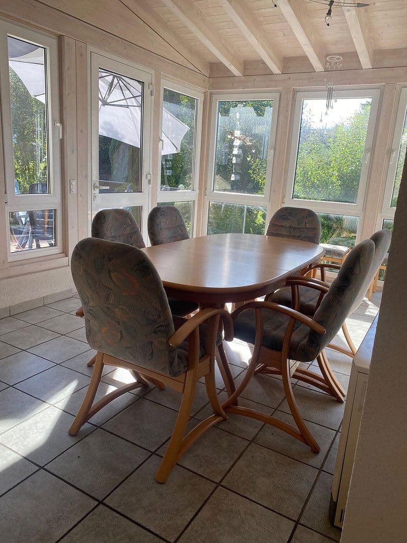 Prodej domu 204 m², pozemek 304 m², Brunnenstr. 9, Wehingen, Bádensko-Württembersko Prodej domu 204 m², pozemek 304 m², Brunnenstr. 9, Wehingen, Bádensko-Württembersko