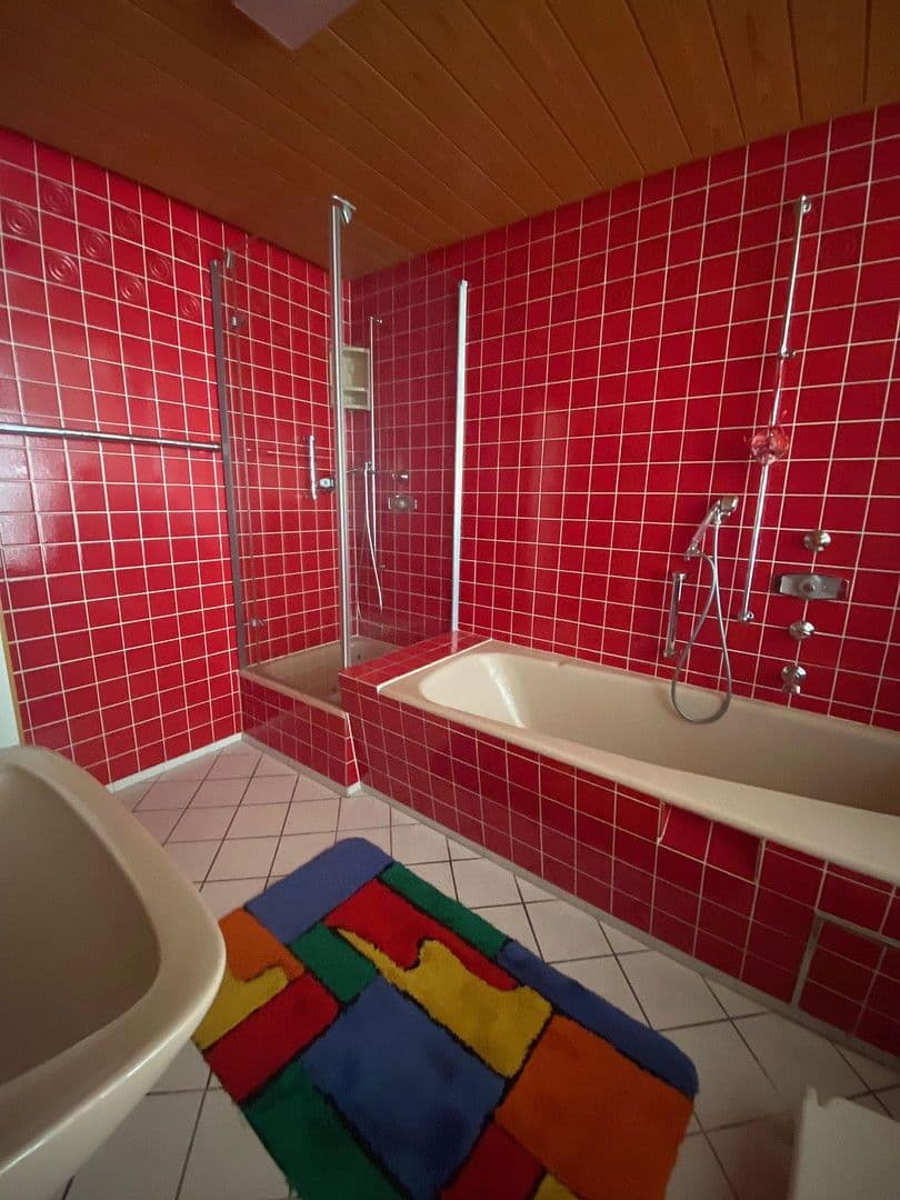 Prodej domu 204 m², pozemek 304 m², Brunnenstr. 9, Wehingen, Bádensko-Württembersko Prodej domu 204 m², pozemek 304 m², Brunnenstr. 9, Wehingen, Bádensko-Württembersko