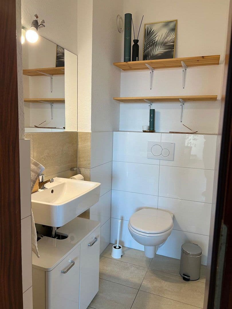 Pronájem bytu 3+1 92 m², Bürgermeister-Kutterer-Str. 12, Ludwigshafen, Porýní-Falc Pronájem bytu 3+1 92 m², Bürgermeister-Kutterer-Str. 12, Ludwigshafen, Porýní-Falc