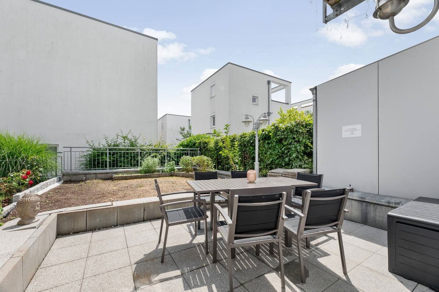 Pronájem bytu 5+1 179 m², Ostfildern, Bádensko-Württembersko Pronájem bytu 5+1 179 m², Ostfildern, Bádensko-Württembersko