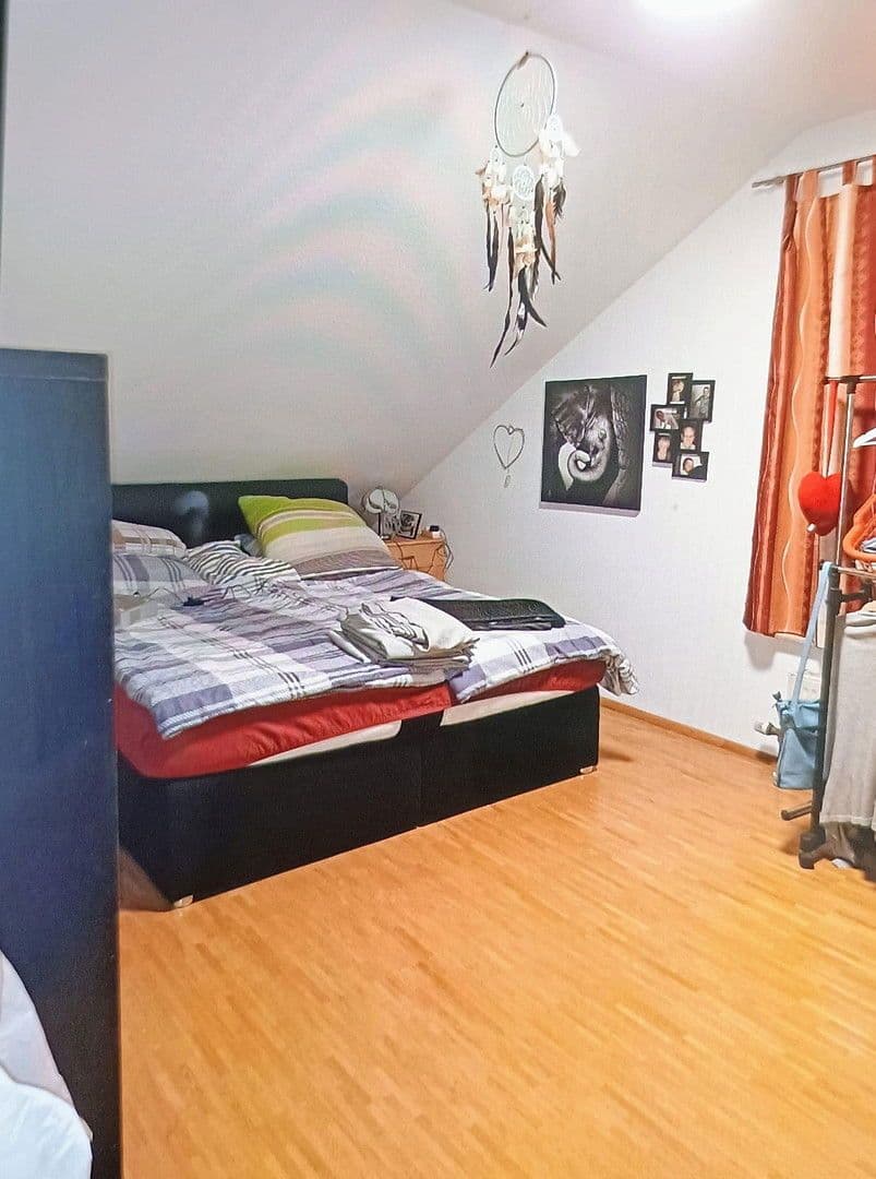 Pronájem bytu 3+1 91 m², Cleebronn, Bádensko-Württembersko Pronájem bytu 3+1 91 m², Cleebronn, Bádensko-Württembersko
