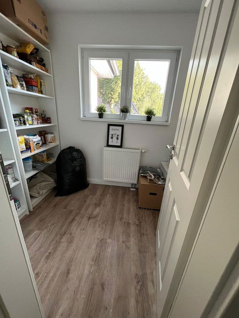 Pronájem domu 85 m², pozemek 650 m², Itzehoe, Šlesvicko-Holštýnsko Pronájem domu 85 m², pozemek 650 m², Itzehoe, Šlesvicko-Holštýnsko