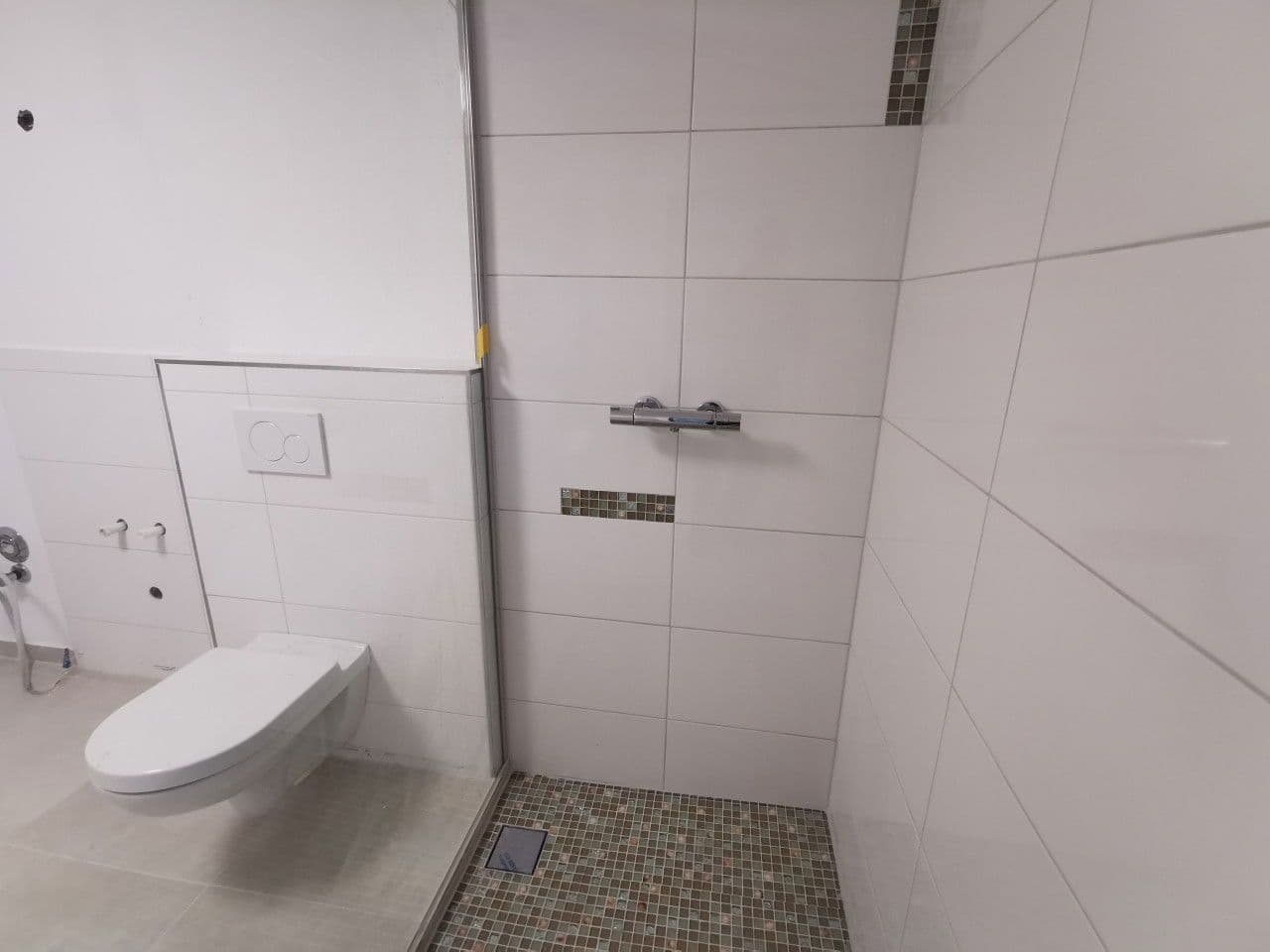 Pronájem bytu 3+1 90 m², Kirchstrasse 8, Schwalmtal, Hessen Pronájem bytu 3+1 90 m², Kirchstrasse 8, Schwalmtal, Hessen