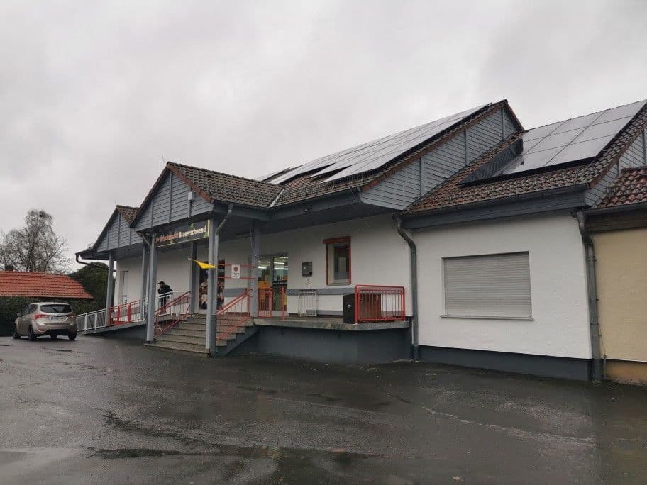 Pronájem bytu 3+1 90 m², Kirchstrasse 8, Schwalmtal, Hessen Pronájem bytu 3+1 90 m², Kirchstrasse 8, Schwalmtal, Hessen