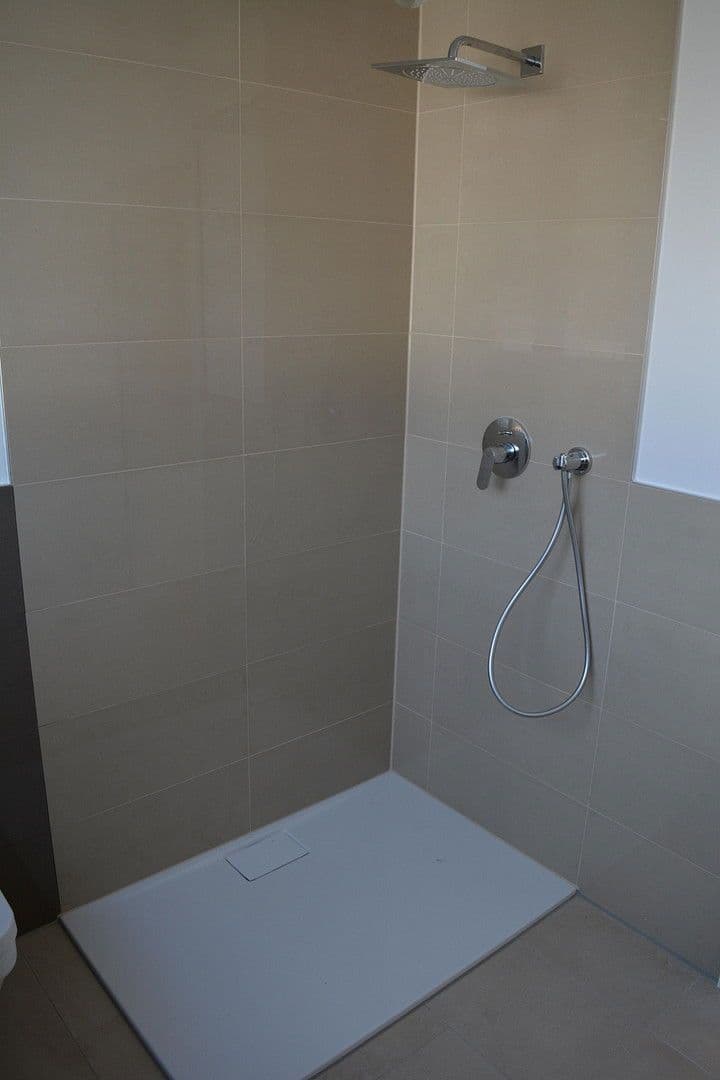 Pronájem bytu 4+1 160 m², Frankfurt, Hessen Pronájem bytu 4+1 160 m², Frankfurt, Hessen