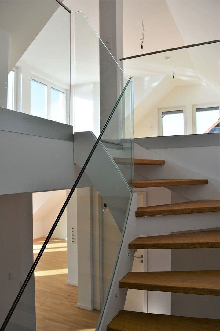 Pronájem bytu 4+1 160 m², Frankfurt, Hessen Pronájem bytu 4+1 160 m², Frankfurt, Hessen