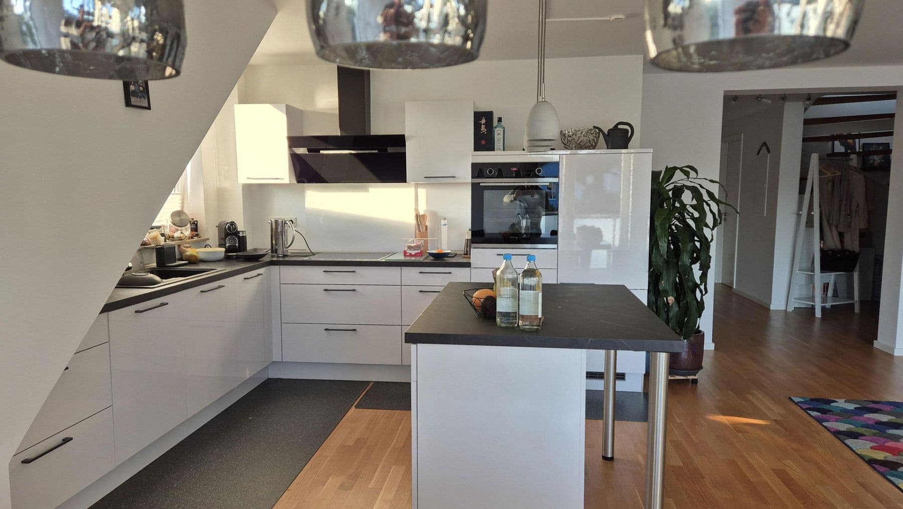 Pronájem bytu 4+1 160 m², Frankfurt, Hessen Pronájem bytu 4+1 160 m², Frankfurt, Hessen