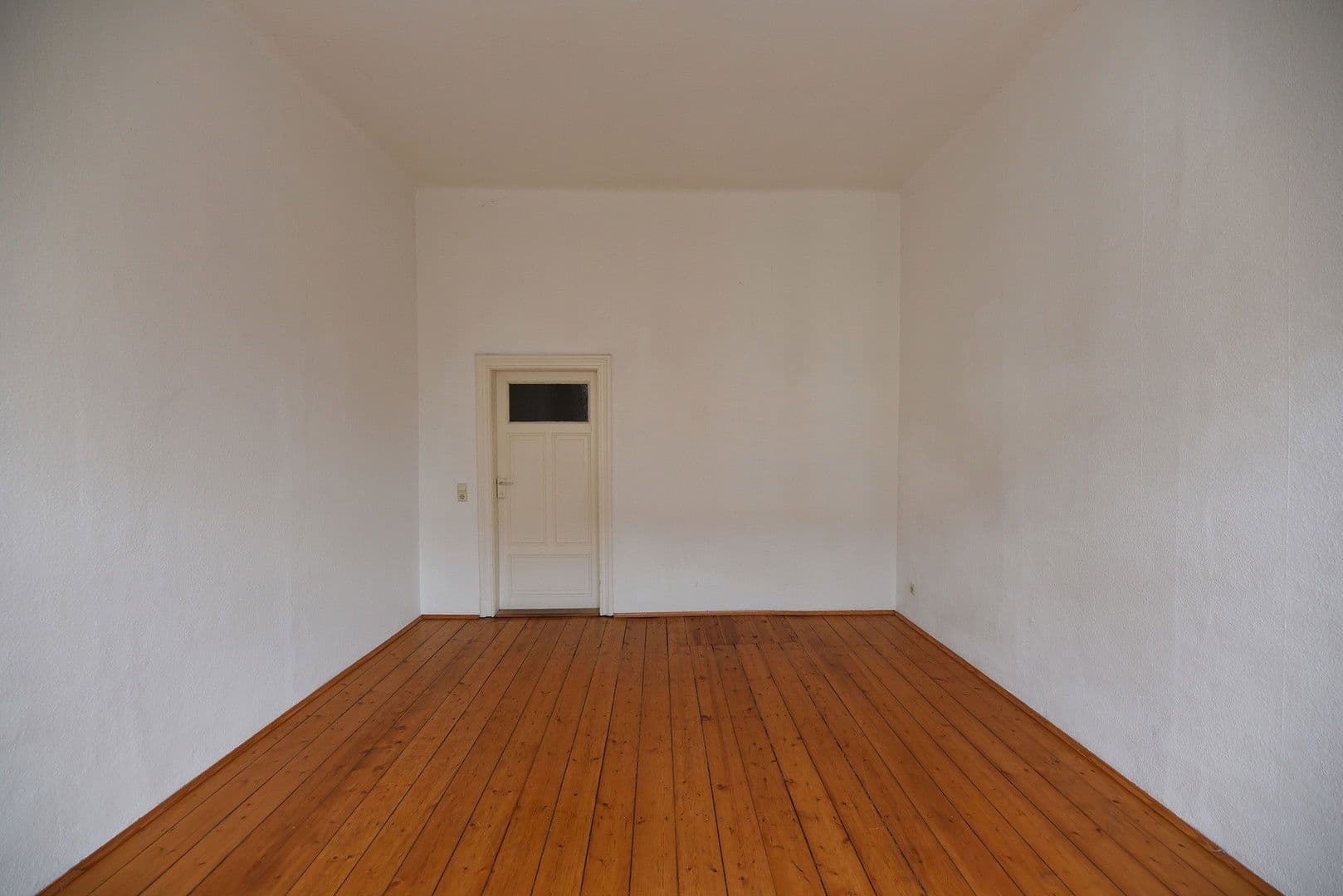 Pronájem bytu 2+1 72 m², Conradstraße 10, Dresden, Sasko Pronájem bytu 2+1 72 m², Conradstraße 10, Dresden, Sasko