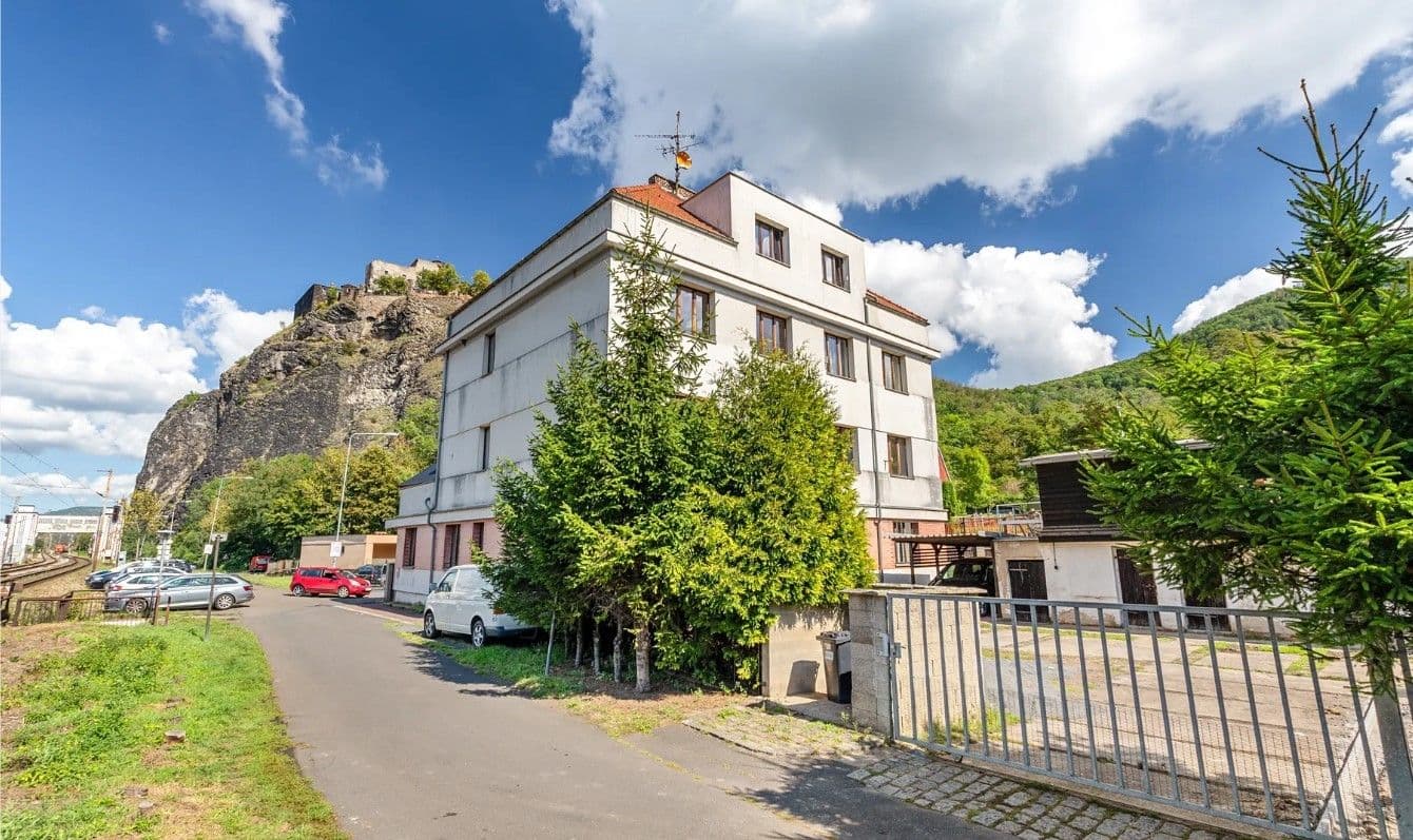 Pronájem bytu 2+1 71 m², Litoměřická, Ústí nad Labem, Ústecký kraj Pronájem bytu 2+1 71 m², Litoměřická, Ústí nad Labem, Ústecký kraj