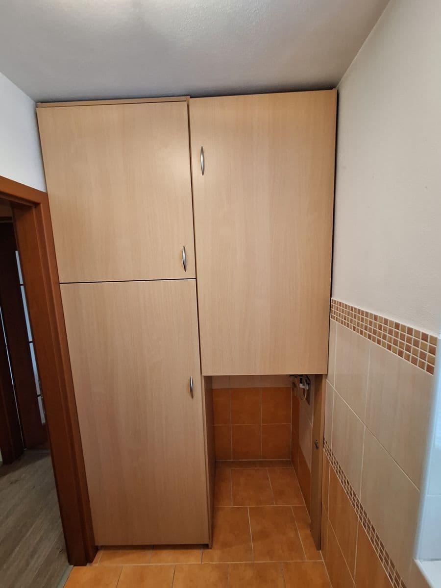 Pronájem bytu 2+1 71 m², Litoměřická, Ústí nad Labem, Ústecký kraj Pronájem bytu 2+1 71 m², Litoměřická, Ústí nad Labem, Ústecký kraj