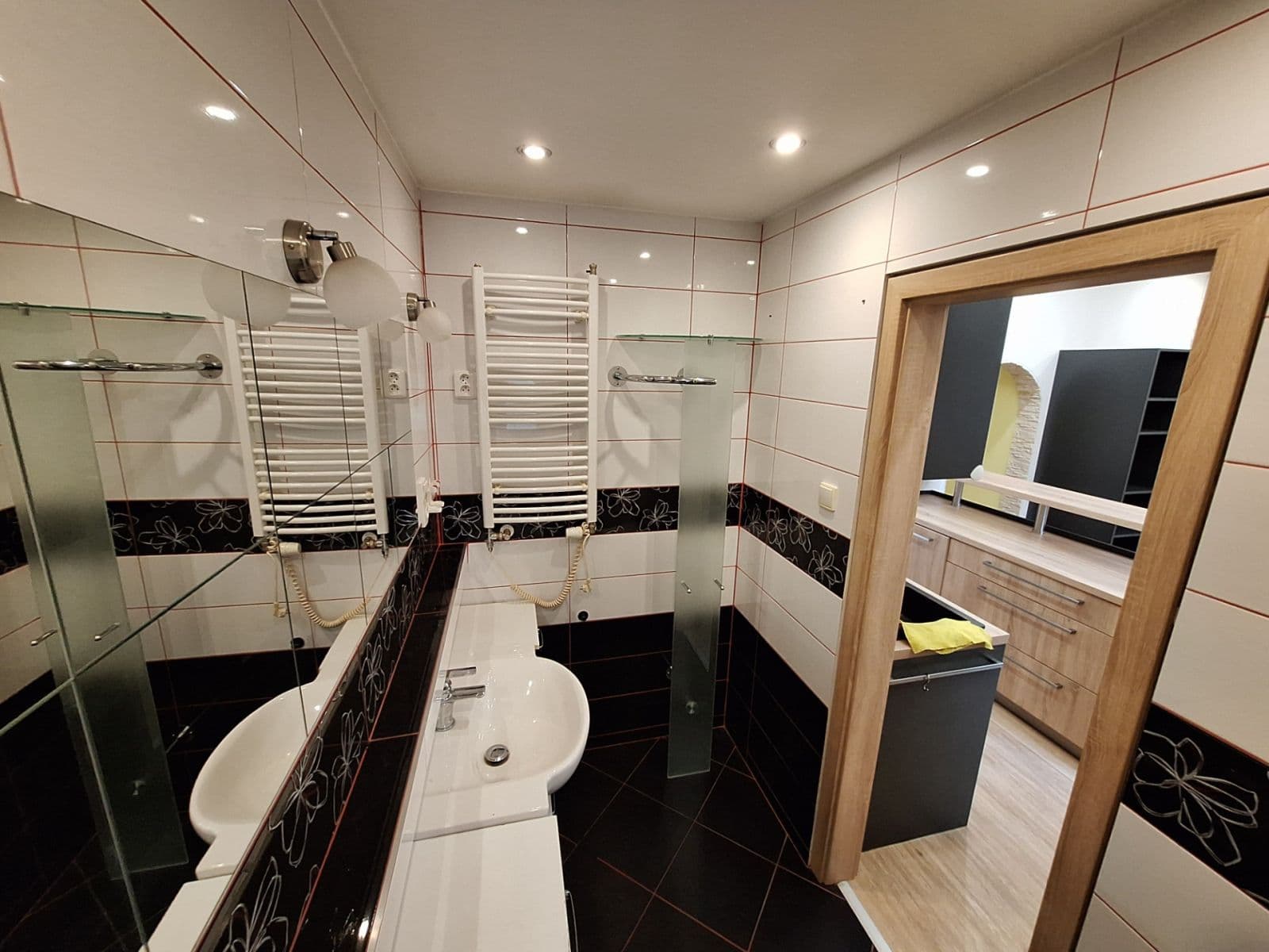 Pronájem bytu 2+1 71 m², Litoměřická, Ústí nad Labem, Ústecký kraj Pronájem bytu 2+1 71 m², Litoměřická, Ústí nad Labem, Ústecký kraj