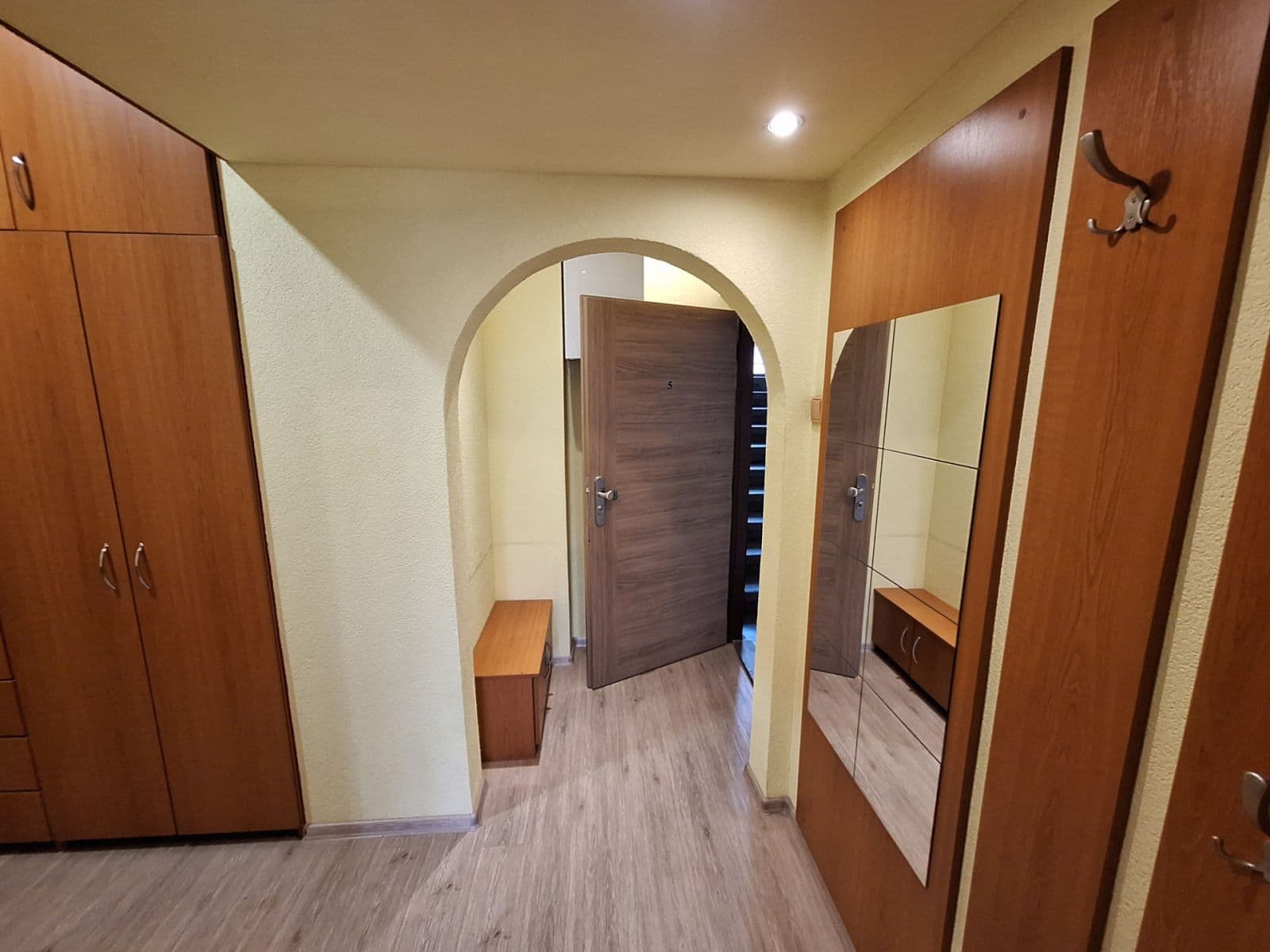 Pronájem bytu 2+1 71 m², Litoměřická, Ústí nad Labem, Ústecký kraj Pronájem bytu 2+1 71 m², Litoměřická, Ústí nad Labem, Ústecký kraj