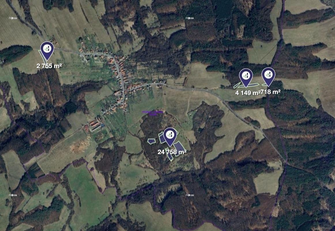 Prodej pozemku 32.380 m², Petrůvka, Zlínský kraj Prodej pozemku 32.380 m², Petrůvka, Zlínský kraj