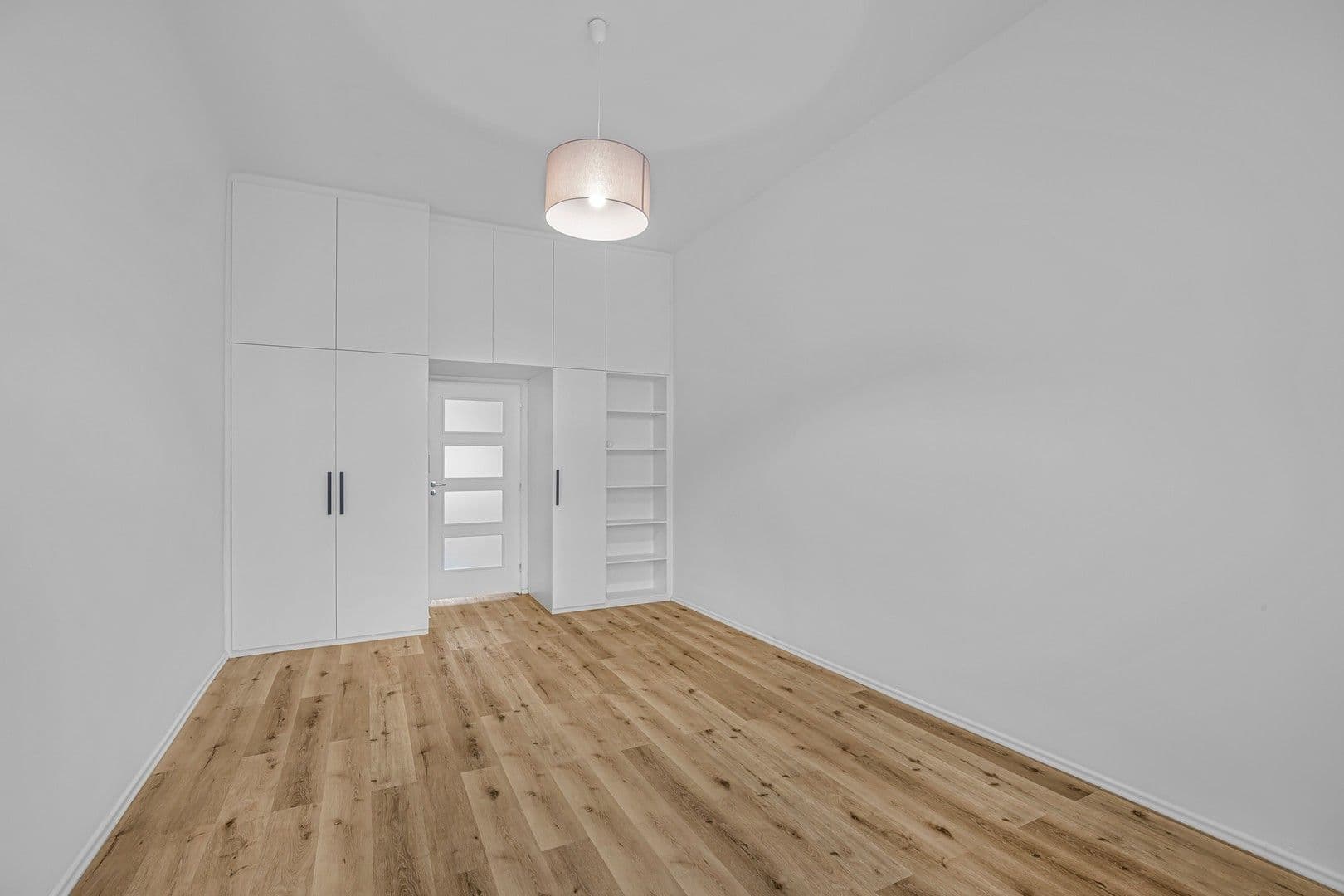 Pronájem bytu 2+kk 43 m², Grafická, Praha, Praha Pronájem bytu 2+kk 43 m², Grafická, Praha, Praha
