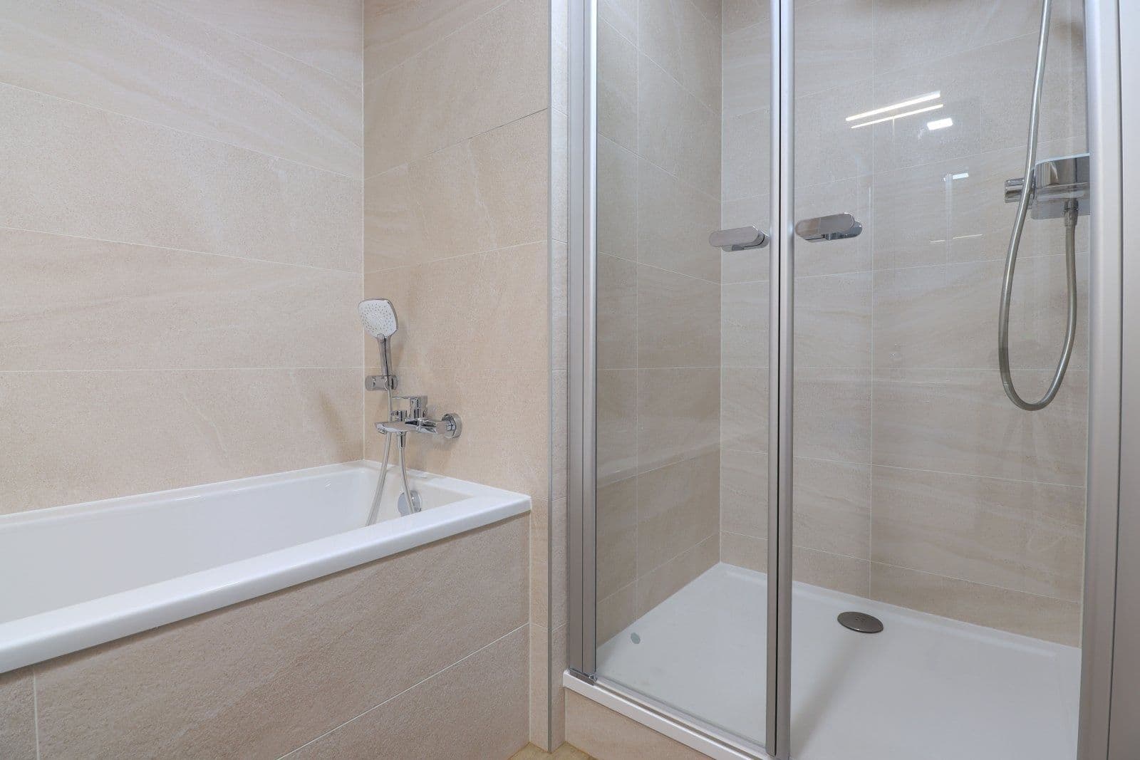 Pronájem bytu 3+kk 78 m², Ohradní, Praha, Praha Pronájem bytu 3+kk 78 m², Ohradní, Praha, Praha