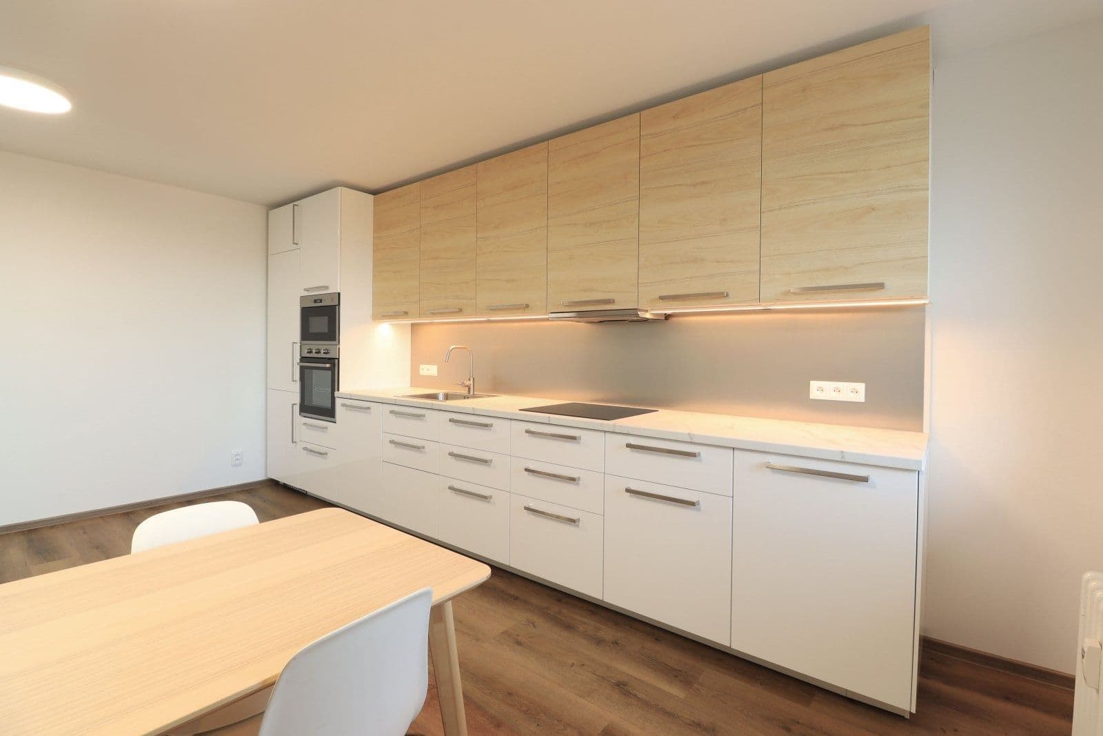 Pronájem bytu 3+kk 78 m², Ohradní, Praha, Praha Pronájem bytu 3+kk 78 m², Ohradní, Praha, Praha