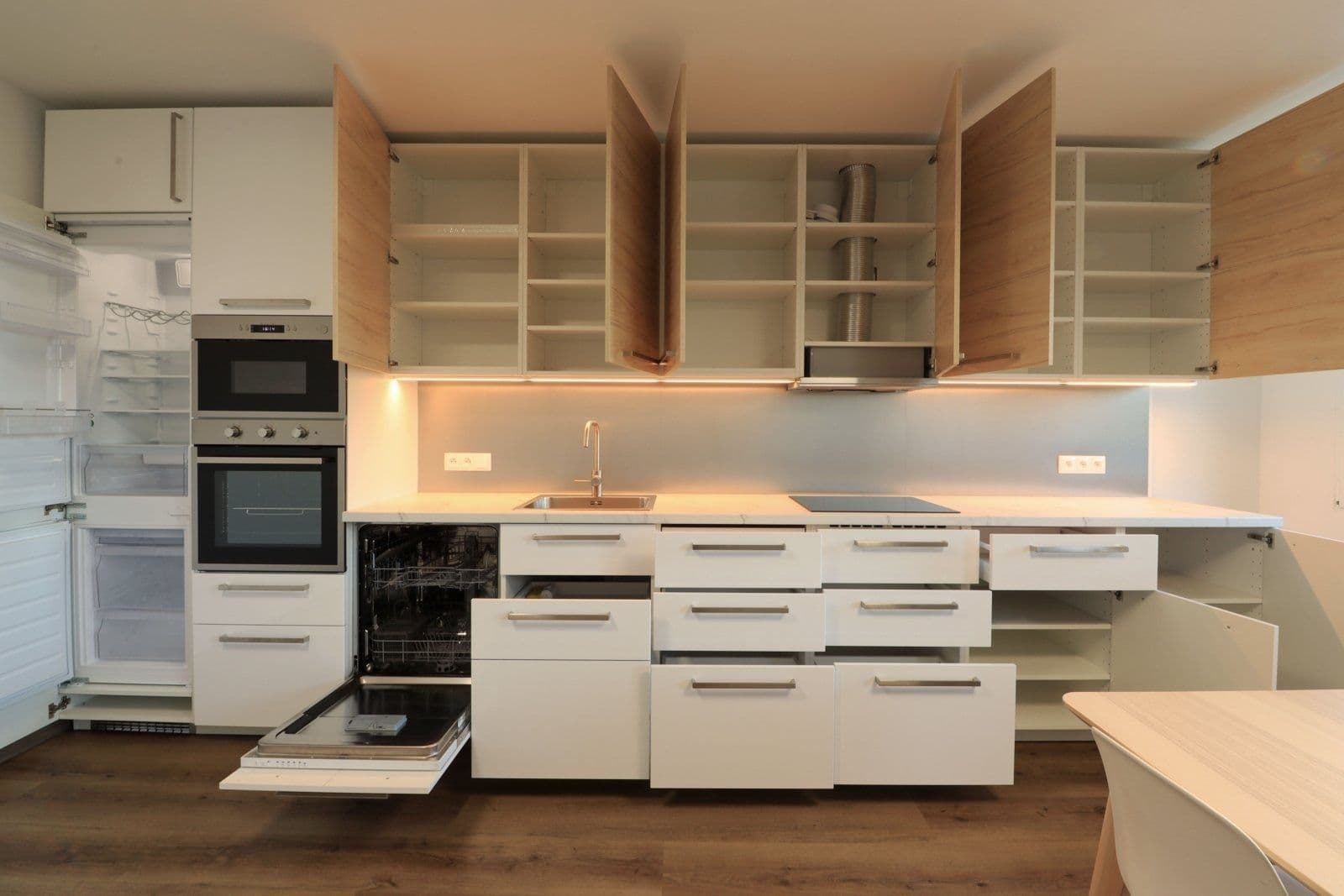 Pronájem bytu 3+kk 78 m², Ohradní, Praha, Praha Pronájem bytu 3+kk 78 m², Ohradní, Praha, Praha