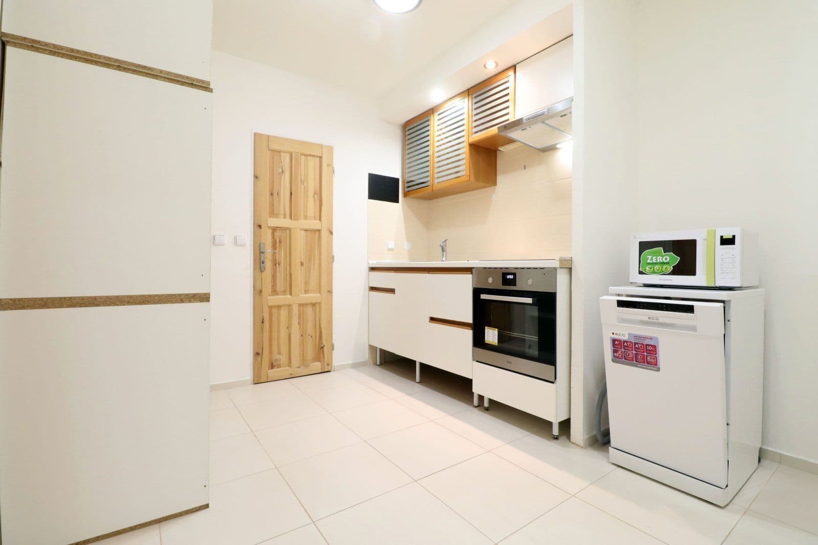 Pronájem bytu 2+kk 46 m², Kettnerova, Praha, Praha Pronájem bytu 2+kk 46 m², Kettnerova, Praha, Praha