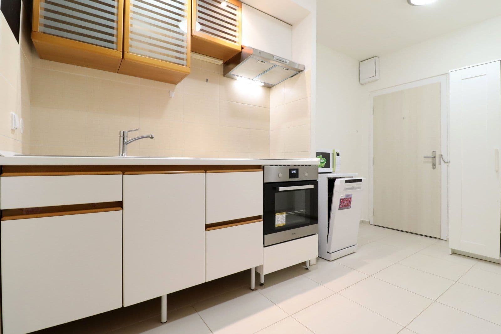 Pronájem bytu 2+kk 46 m², Kettnerova, Praha, Praha Pronájem bytu 2+kk 46 m², Kettnerova, Praha, Praha