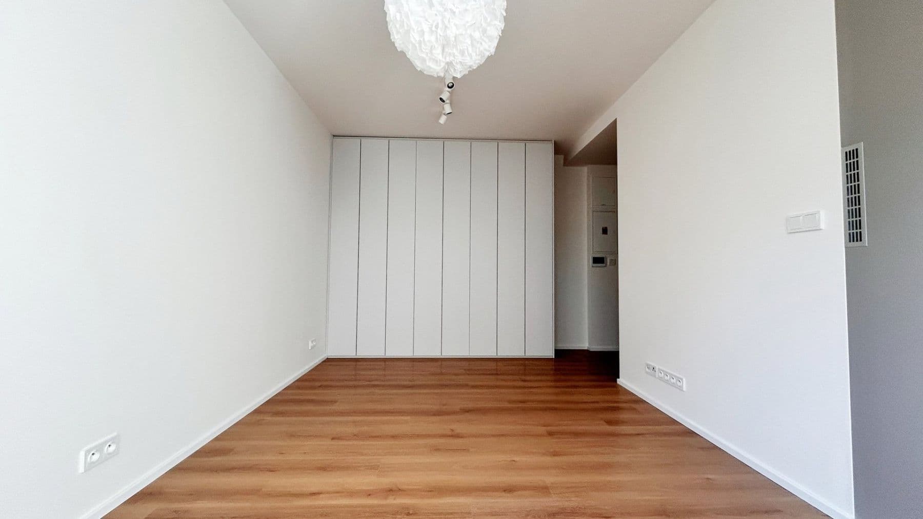 Pronájem bytu 1+kk 29 m², Pakoměřická, Praha, Praha Pronájem bytu 1+kk 29 m², Pakoměřická, Praha, Praha