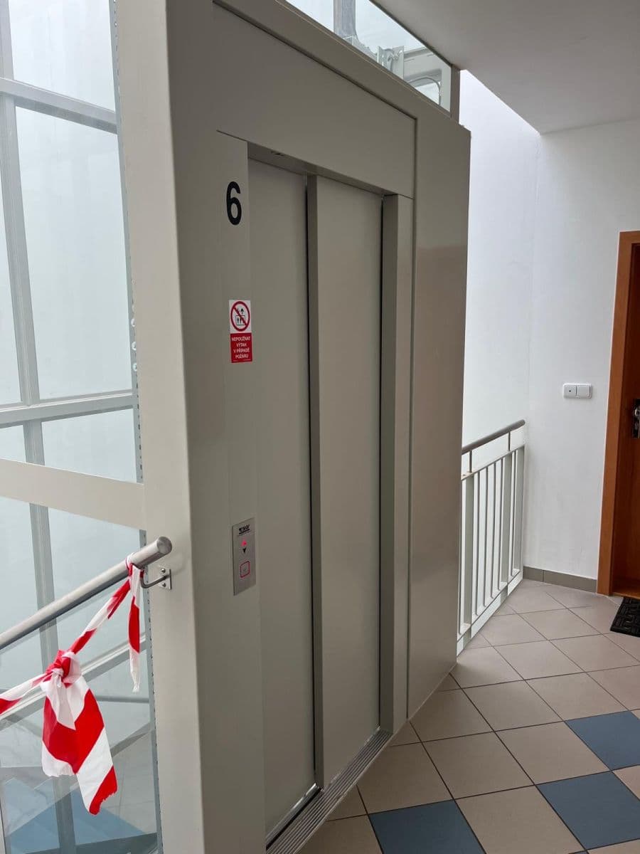 Prodej bytu 3+kk 301 m², Zámecký vrch, Karlovy Vary, Karlovarský kraj Prodej bytu 3+kk 301 m², Zámecký vrch, Karlovy Vary, Karlovarský kraj