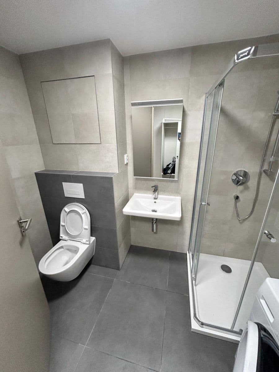 Pronájem bytu 1+kk 32 m², třída Generála Píky, Brno, Jihomoravský kraj Pronájem bytu 1+kk 32 m², třída Generála Píky, Brno, Jihomoravský kraj