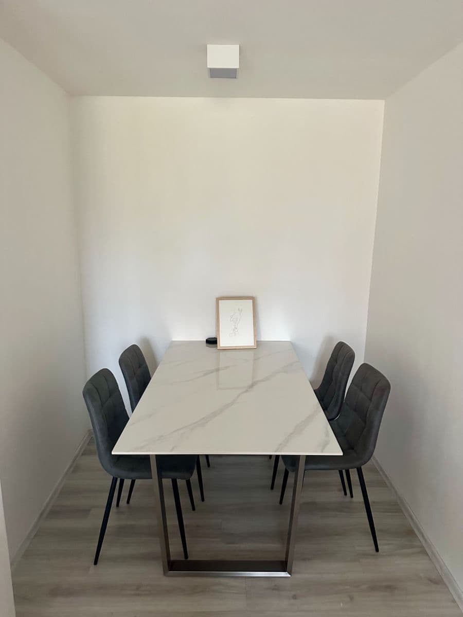 Pronájem bytu 2+1 70 m², Národní, Liberec, Liberecký kraj Pronájem bytu 2+1 70 m², Národní, Liberec, Liberecký kraj