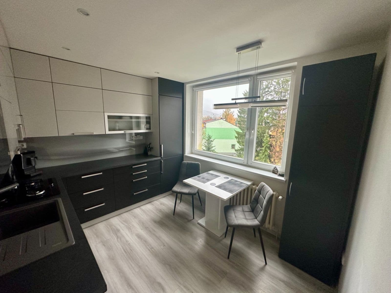 Pronájem bytu 2+1 70 m², Národní, Liberec, Liberecký kraj Pronájem bytu 2+1 70 m², Národní, Liberec, Liberecký kraj