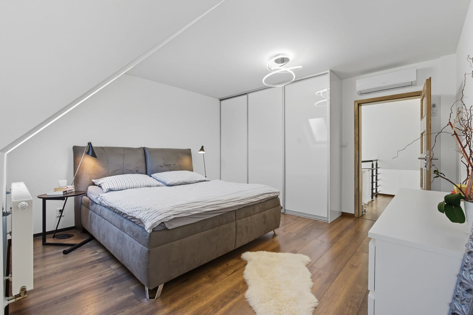 Prodej domu 160 m², pozemek 570 m², Jana Čermáka, Přišimasy, Středočeský kraj Prodej domu 160 m², pozemek 570 m², Jana Čermáka, Přišimasy, Středočeský kraj