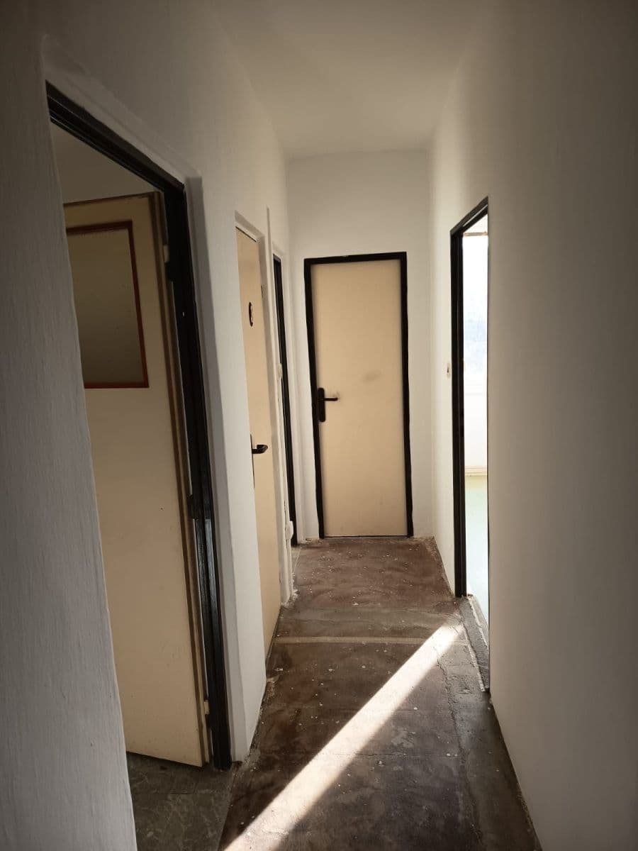 Prodej bytu 3+1 73 m², Štoky, Kraj Vysočina Prodej bytu 3+1 73 m², Štoky, Kraj Vysočina