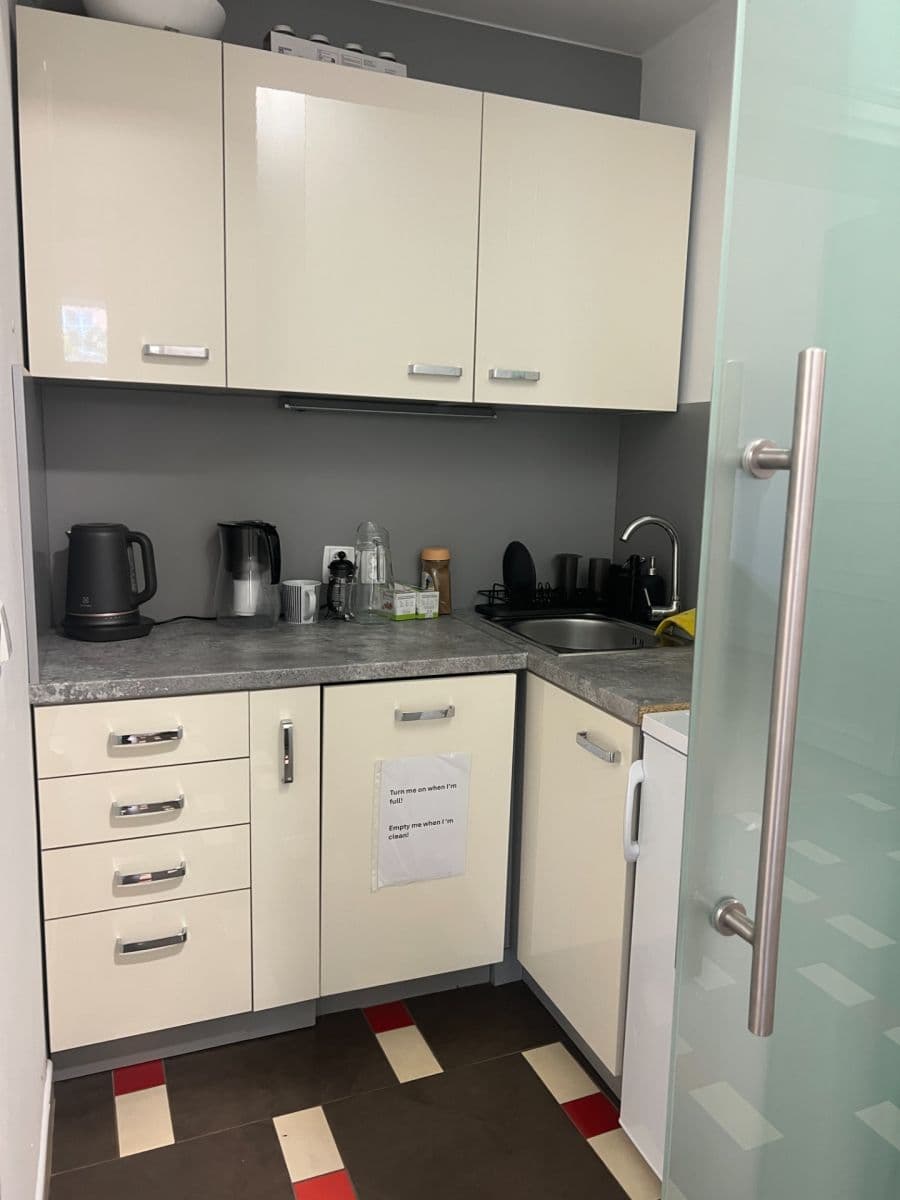 Pronájem kanceláře 23 m², Letenské náměstí, Praha, Praha Pronájem kanceláře 23 m², Letenské náměstí, Praha, Praha