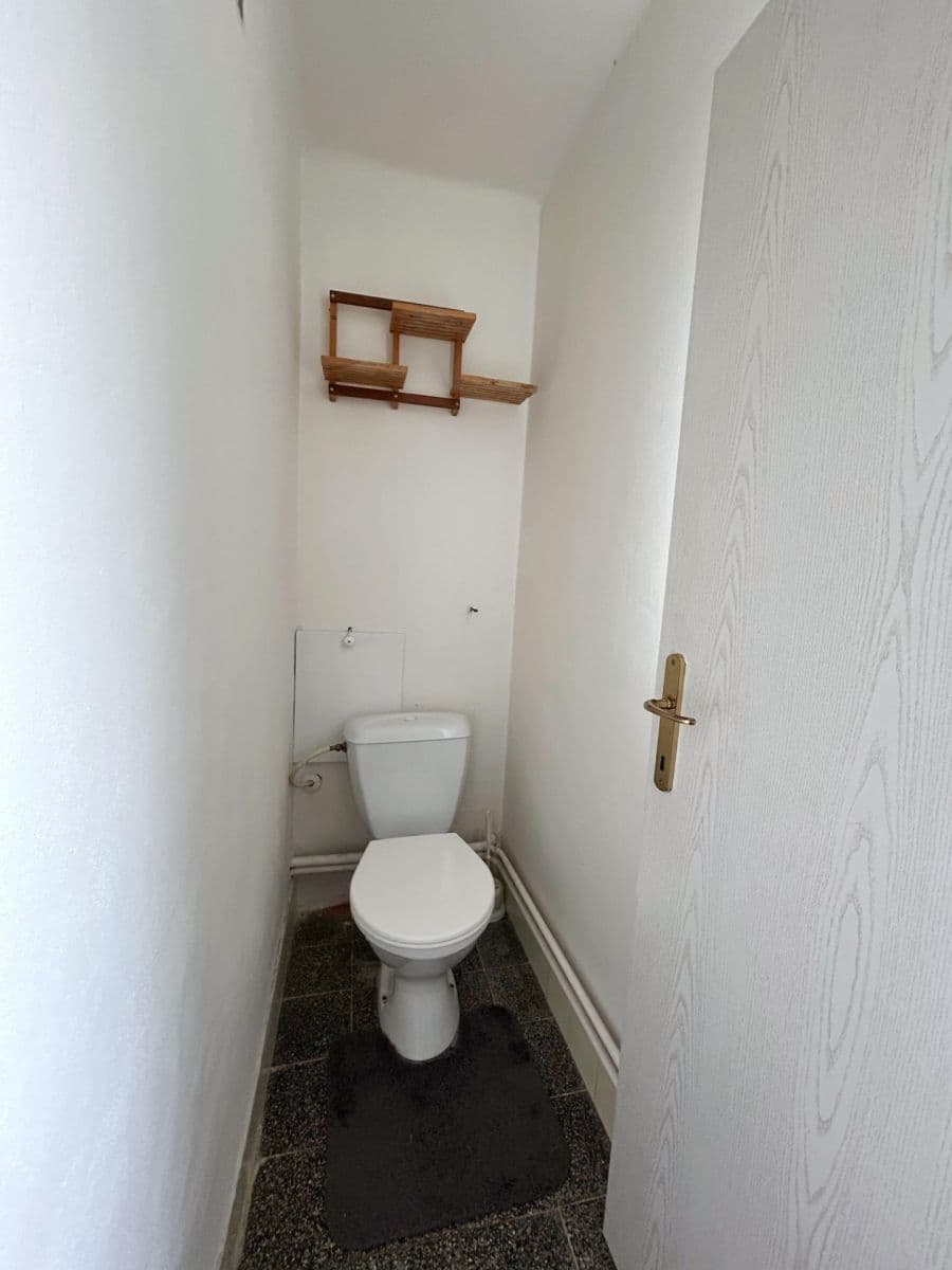 Pronájem bytu 2+1 56 m², 9. května, Litomyšl, Pardubický kraj Pronájem bytu 2+1 56 m², 9. května, Litomyšl, Pardubický kraj