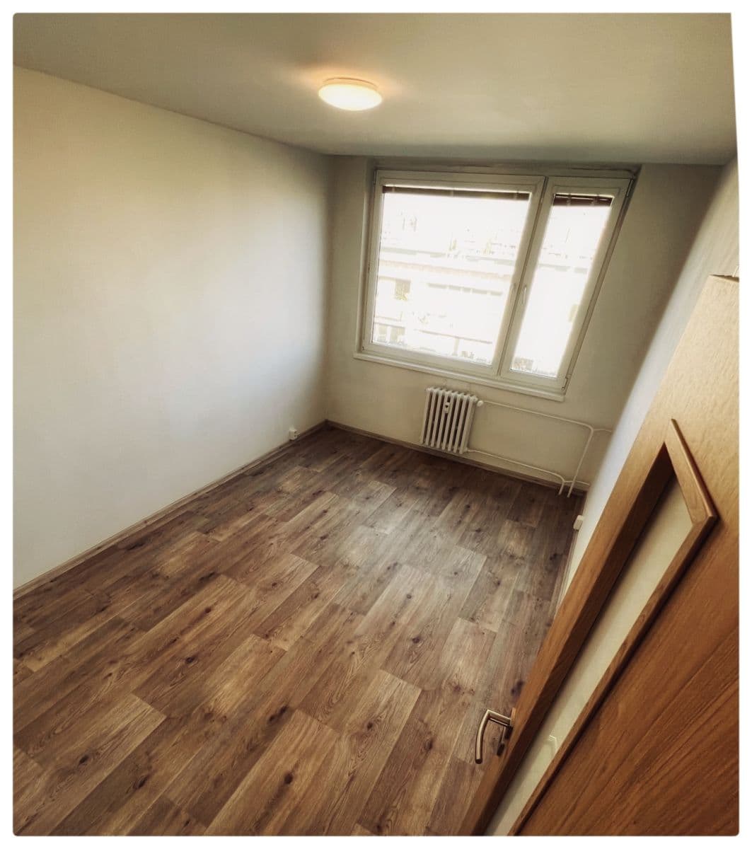 Prodej bytu 4+1 104 m², Smikova, Praha, Praha Prodej bytu 4+1 104 m², Smikova, Praha, Praha