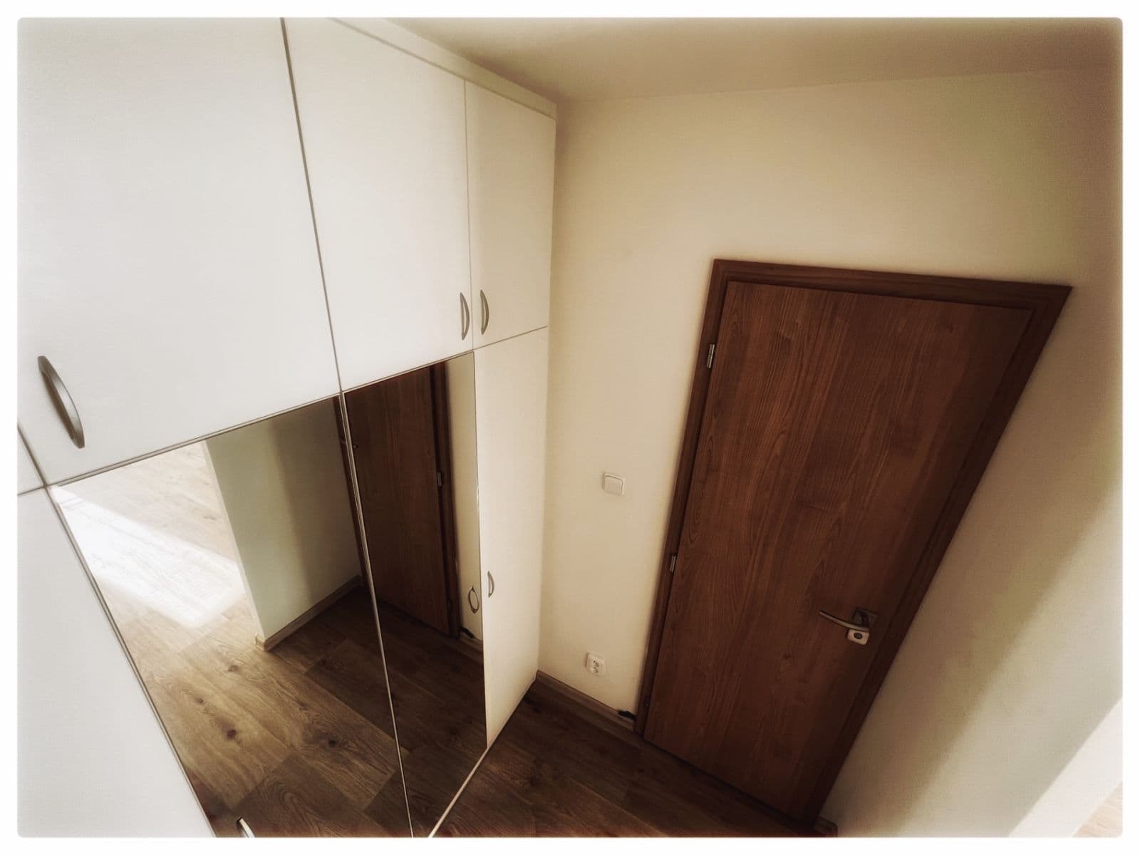 Prodej bytu 4+1 104 m², Smikova, Praha, Praha Prodej bytu 4+1 104 m², Smikova, Praha, Praha