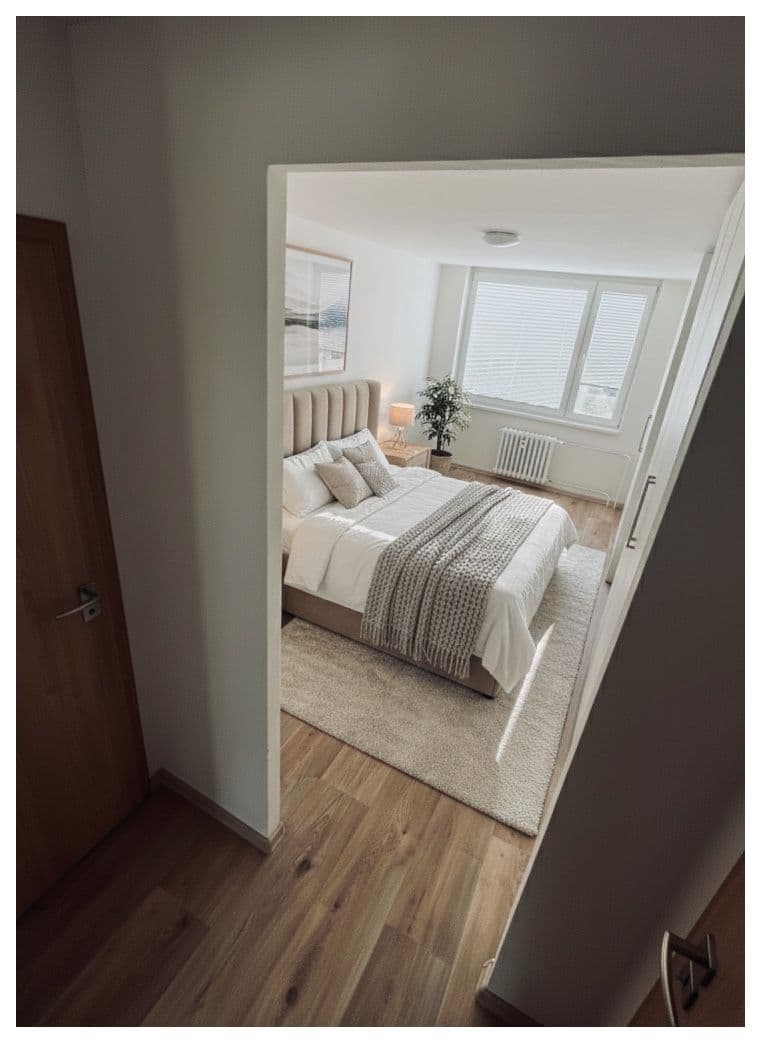 Prodej bytu 4+1 104 m², Smikova, Praha, Praha Prodej bytu 4+1 104 m², Smikova, Praha, Praha