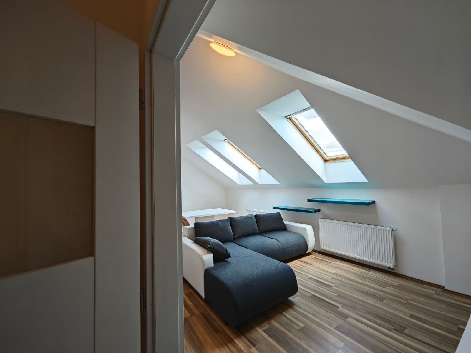 Pronájem bytu 2+kk 58 m², Spojovací, Praha, Praha Pronájem bytu 2+kk 58 m², Spojovací, Praha, Praha