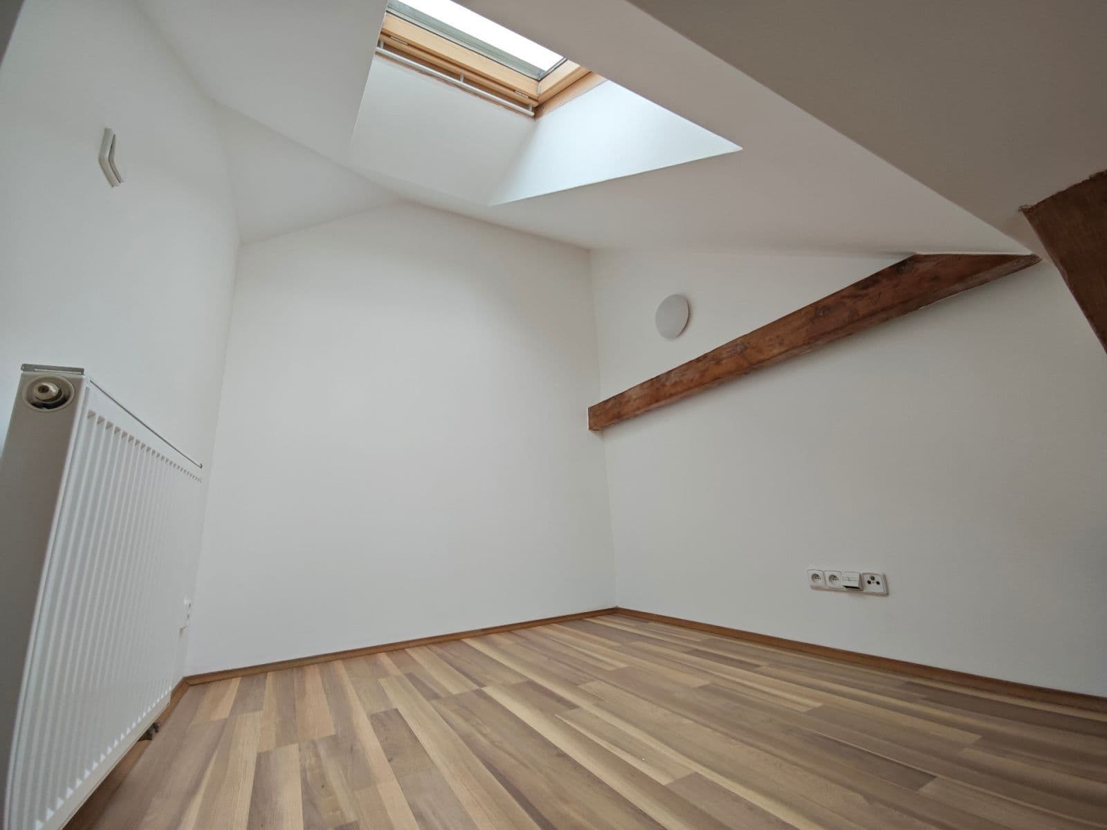 Pronájem bytu 2+kk 58 m², Spojovací, Praha, Praha Pronájem bytu 2+kk 58 m², Spojovací, Praha, Praha