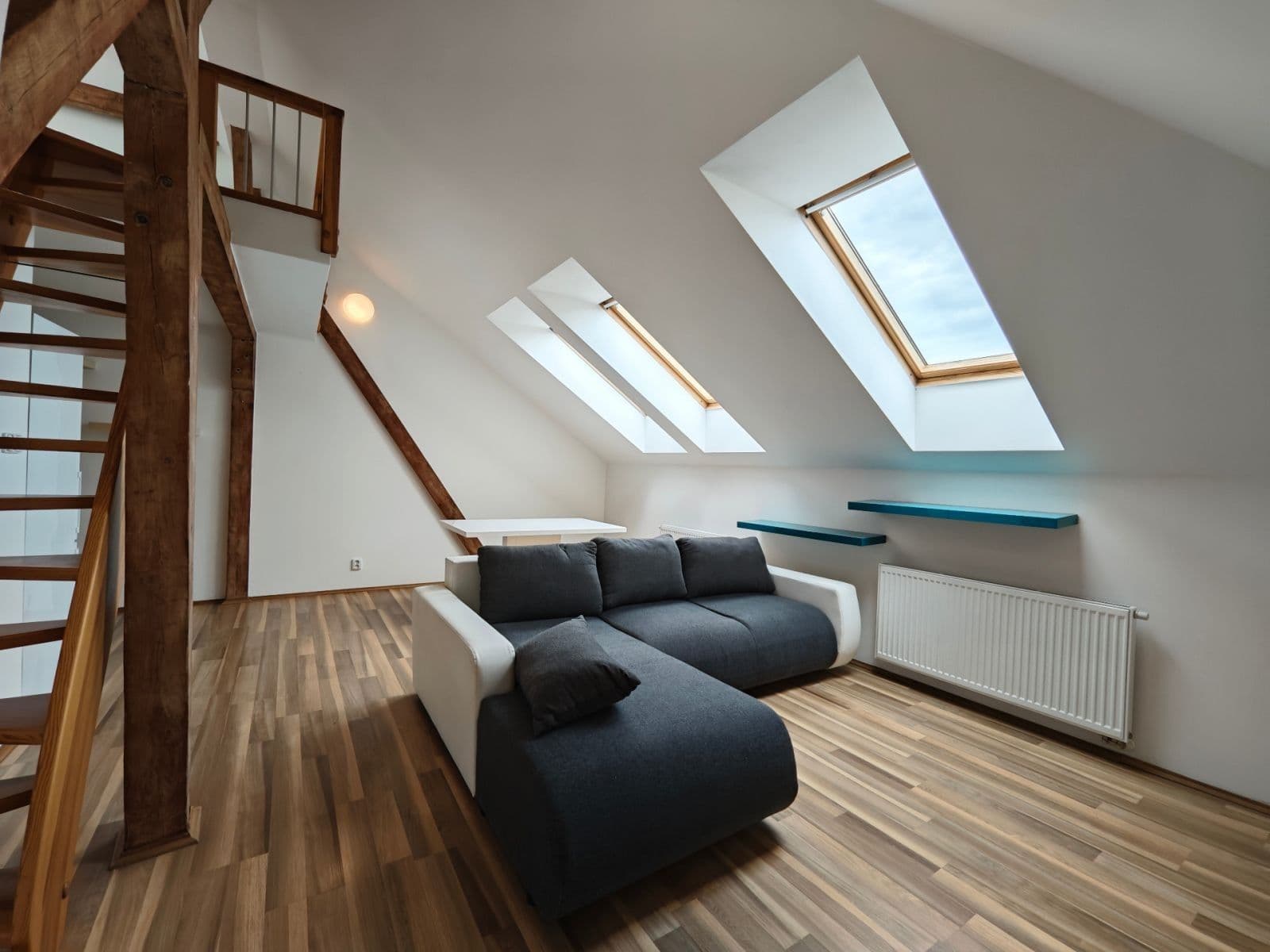 Pronájem bytu 2+kk 58 m², Spojovací, Praha, Praha Pronájem bytu 2+kk 58 m², Spojovací, Praha, Praha