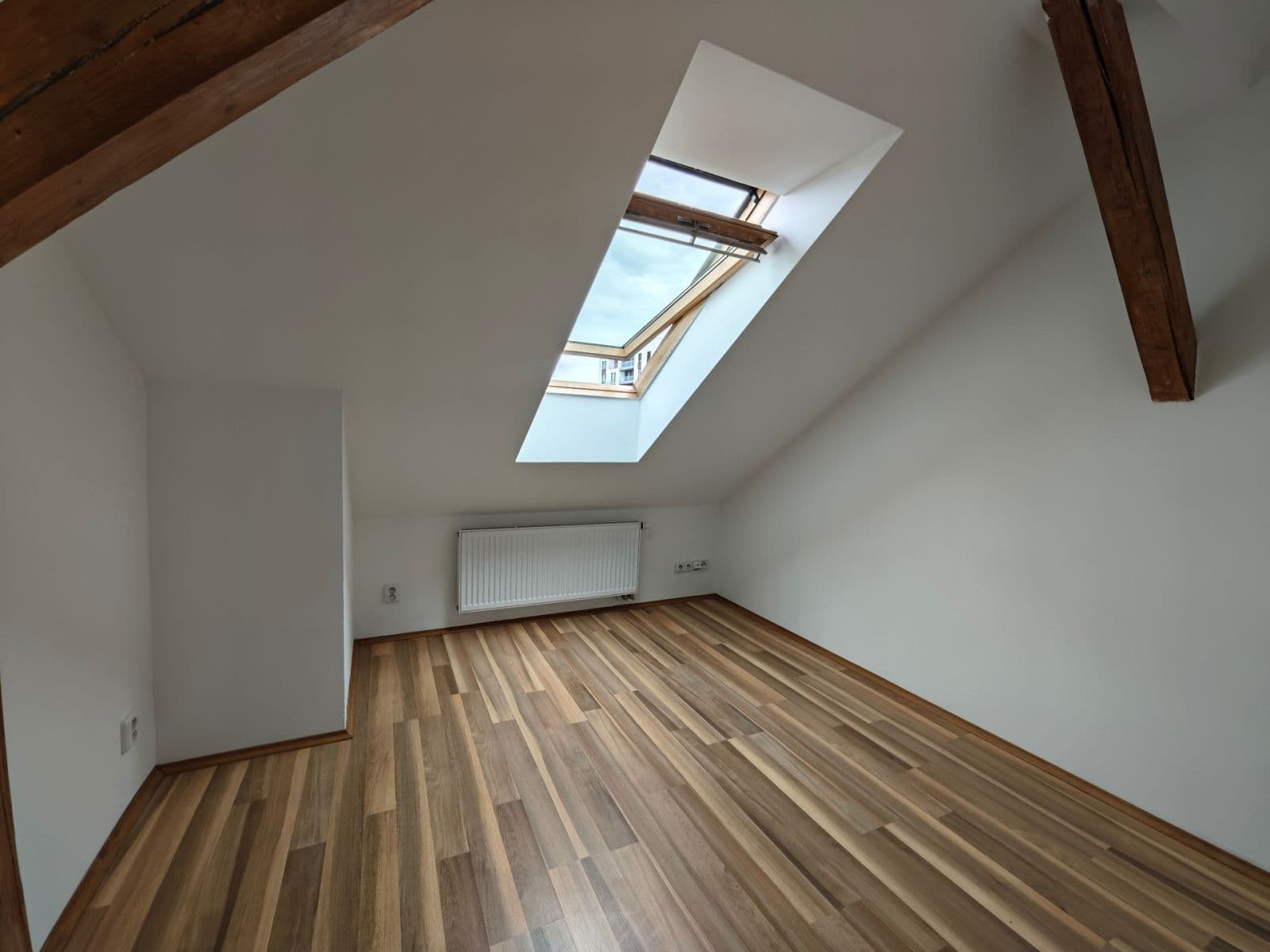 Pronájem bytu 2+kk 58 m², Spojovací, Praha, Praha Pronájem bytu 2+kk 58 m², Spojovací, Praha, Praha