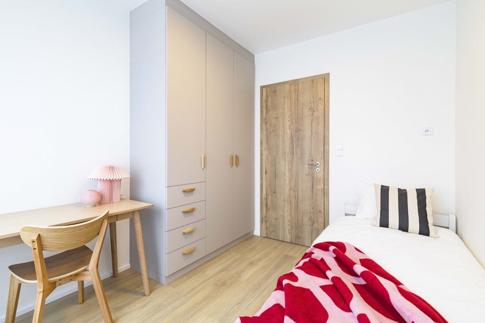 Pronájem bytu 2+1 35 m², U Pergamenky, Praha, Praha Pronájem bytu 2+1 35 m², U Pergamenky, Praha, Praha